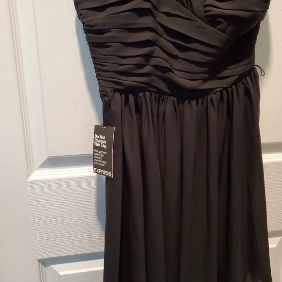 Express one shoulder black dress with pleats, size 2 - Picture 5 of 13